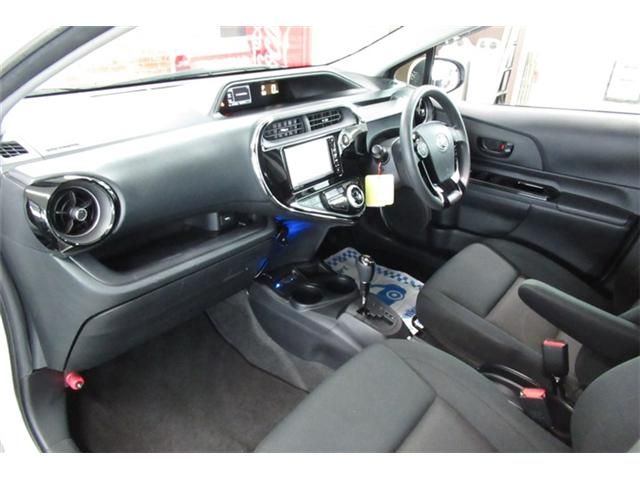 Toyota AQUA 2018-09 22682-5