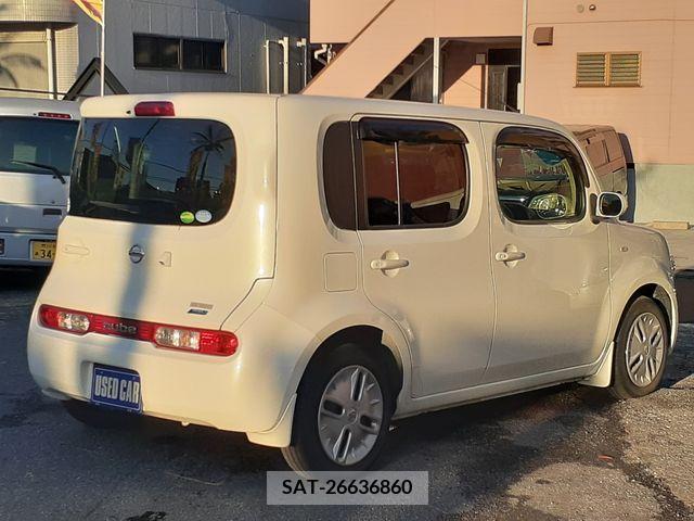 Nissan CUBE 2013-02 221127-2