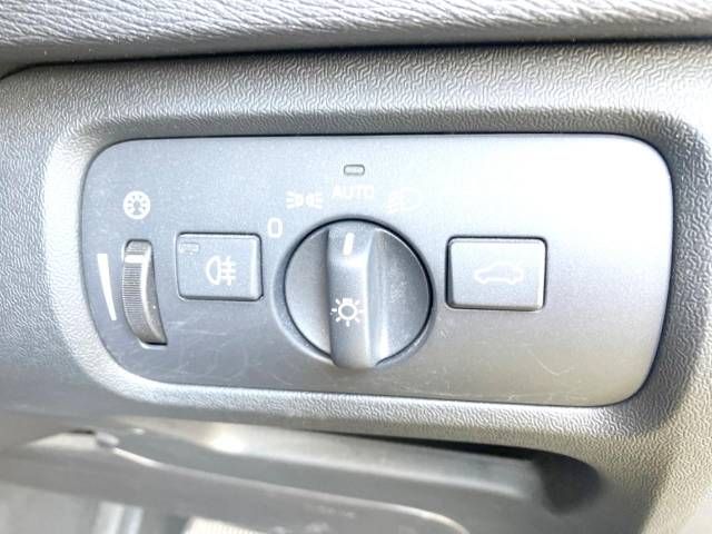 Volvo V40 2014-10 188003-9