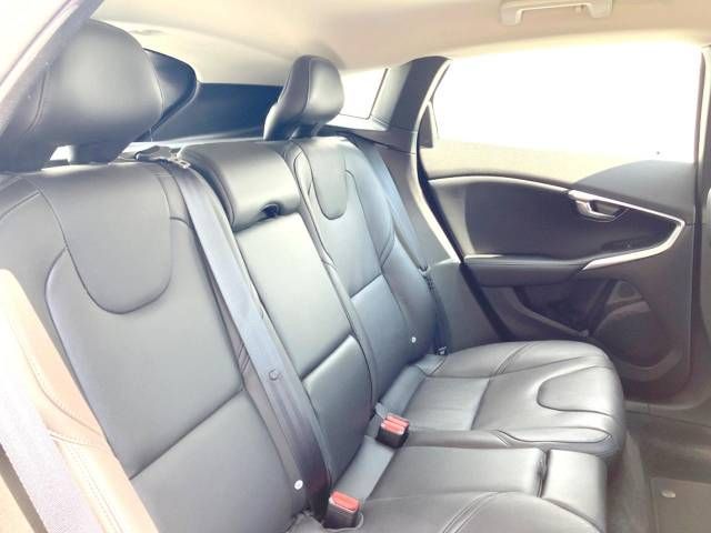 Volvo V40 2014-10 188003-12