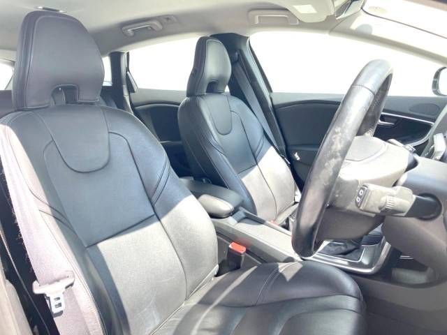 Volvo V40 2014-10 188003-11