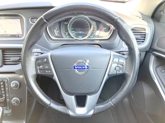 Volvo V40 2014-10 188003-10
