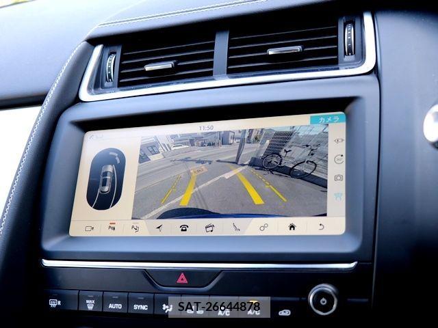 Jaguar E-PACE 2019-12 225524-17