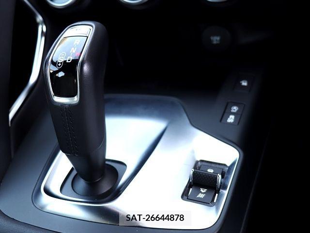 Jaguar E-PACE 2019-12 225524-19