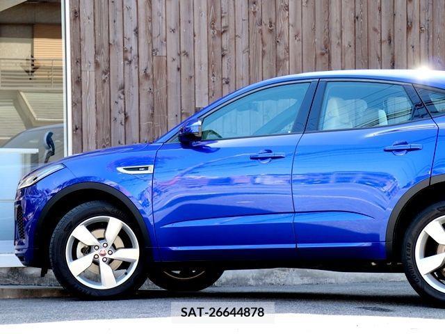 Jaguar E-PACE 2019-12 225524-6