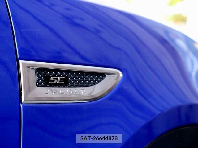 Jaguar E-PACE 2019-12 225524-10