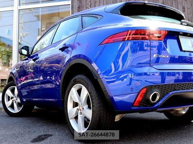 Jaguar E-PACE 2019-12 225524-8