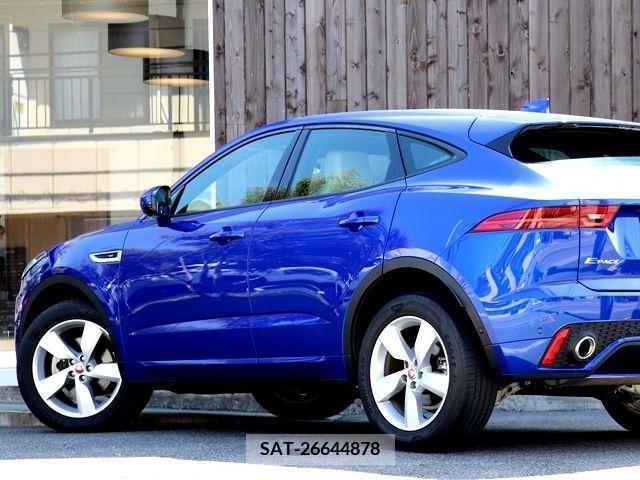 Jaguar E-PACE 2019-12 225524-9