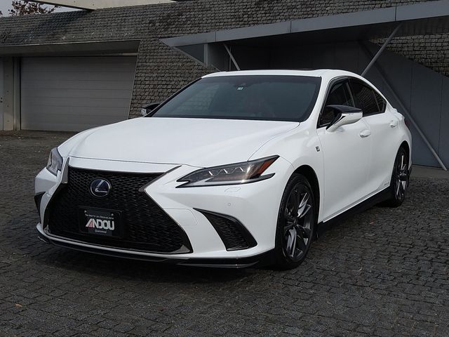 Lexus ES 2019-03 184701-0