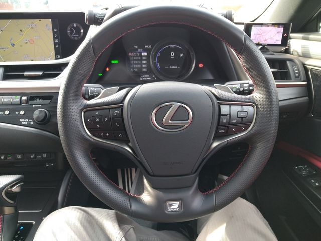 Lexus ES 2019-03 184701-11