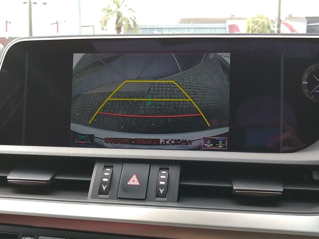 Lexus ES 2019-03 184701-16