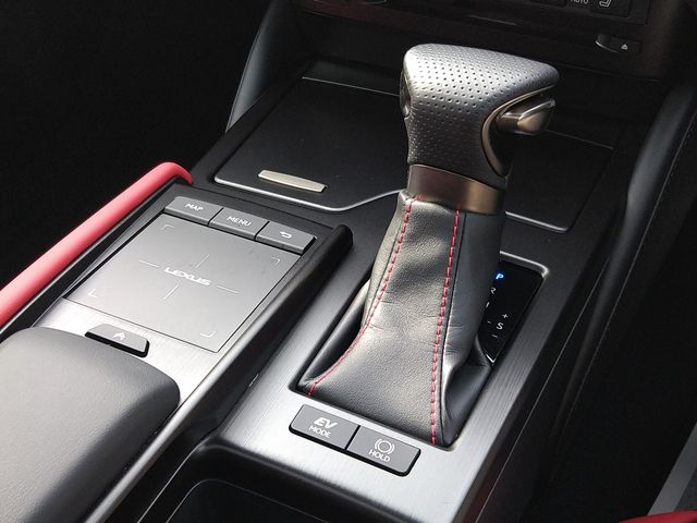 Lexus ES 2019-03 184701-18