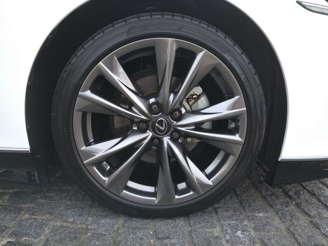 Lexus ES 2019-03 184701-6