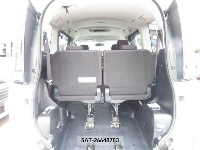 Toyota NOAH 2019-02 321588-14