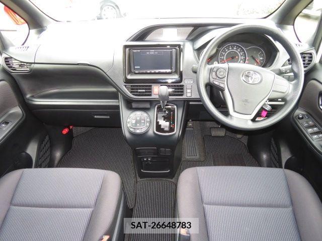 Toyota NOAH 2019-02 321588-17