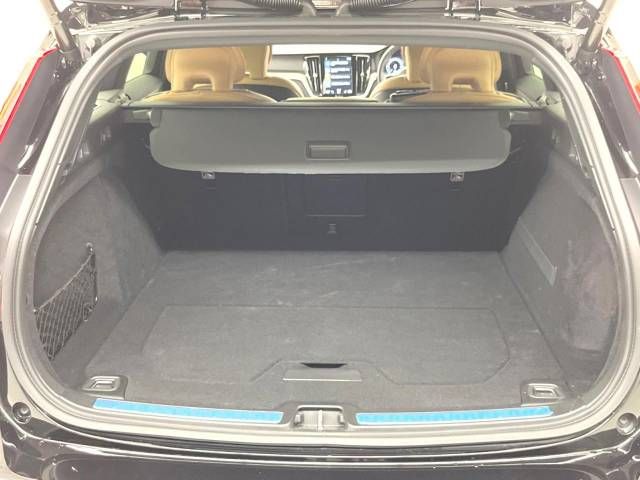 Volvo V60 2020-09 193850-14