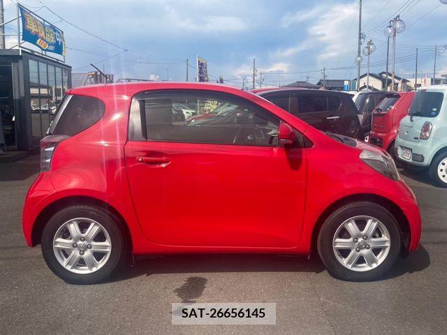 Toyota IQ 2012-04 361869-24