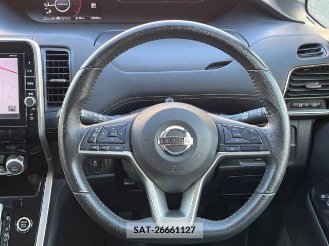 Nissan SERENA 2017-03 324929-9