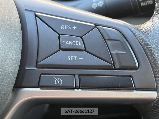 Nissan SERENA 2017-03 324929-5