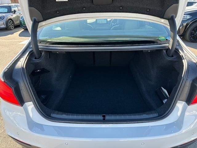 Bmw 5 SERIES 2017-03 196479-12