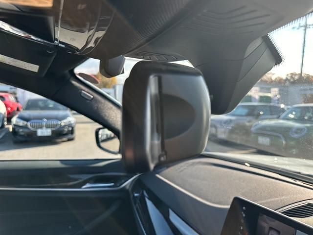Bmw 5 SERIES 2017-03 196479-22