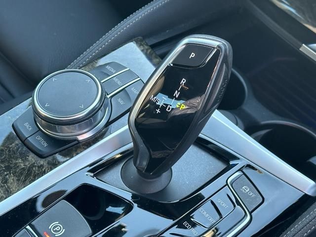 Bmw 5 SERIES 2017-03 196479-20