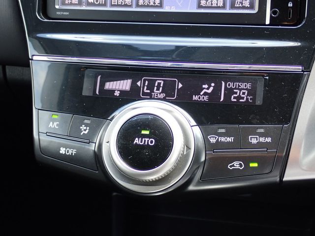 Toyota PRIUS ALPHA 2015-09 11035-9