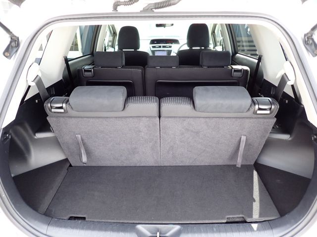 Toyota PRIUS ALPHA 2015-09 11035-17