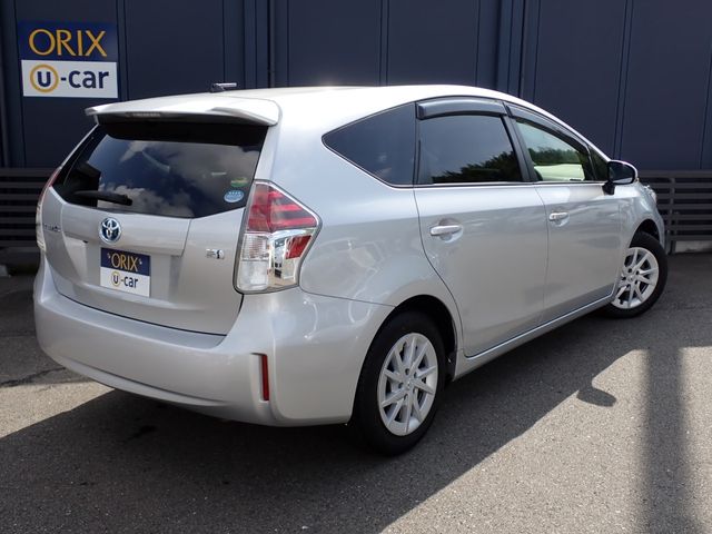 Toyota PRIUS ALPHA 2015-09 11035-2