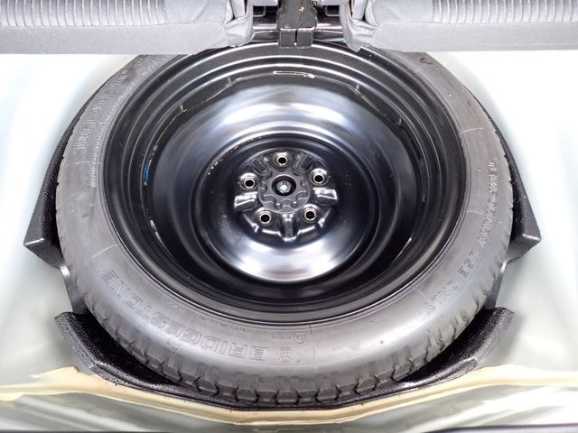 Toyota PRIUS ALPHA 2015-09 11035-22