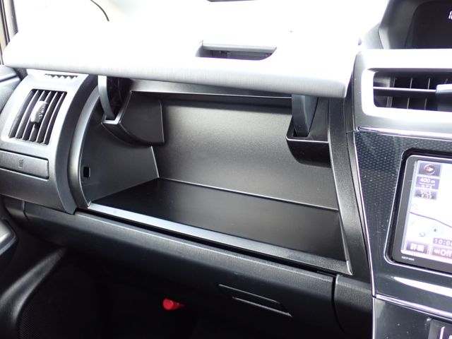 Toyota PRIUS ALPHA 2015-09 11035-11