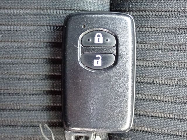Toyota PRIUS ALPHA 2015-09 11035-16