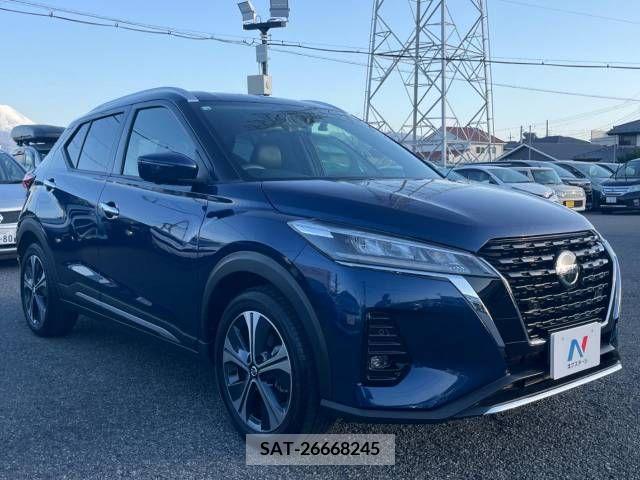 Nissan KICKS 2020-09 227983-16