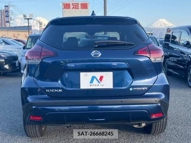 Nissan KICKS 2020-09 227983-15