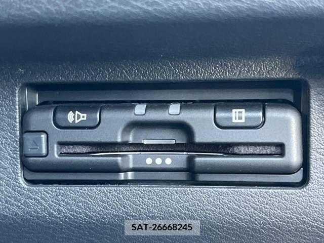 Nissan KICKS 2020-09 227983-6