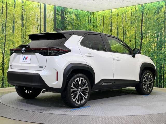 Toyota YARIS CROSS 2021-03 28864-18