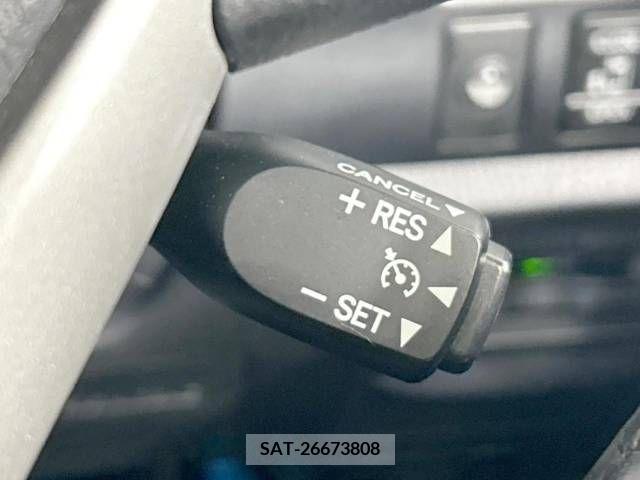 Toyota NOAH 2021-09 280393-5