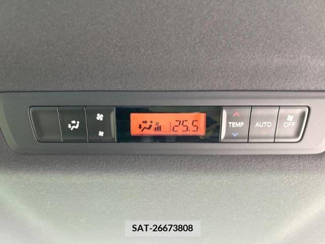 Toyota NOAH 2021-09 280393-7