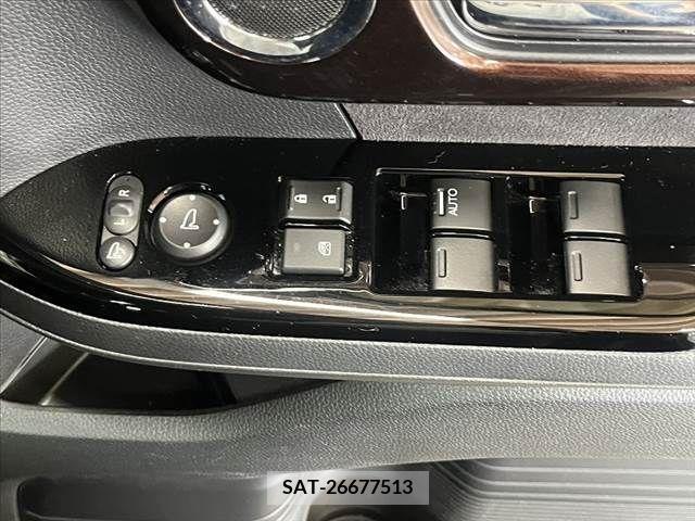 Honda N BOX 2023-08 354848-29