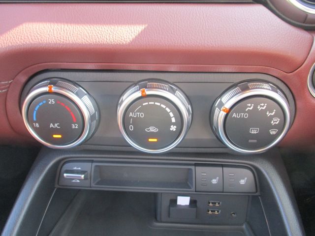 Mazda ROADSTER 2017-01 27016-14
