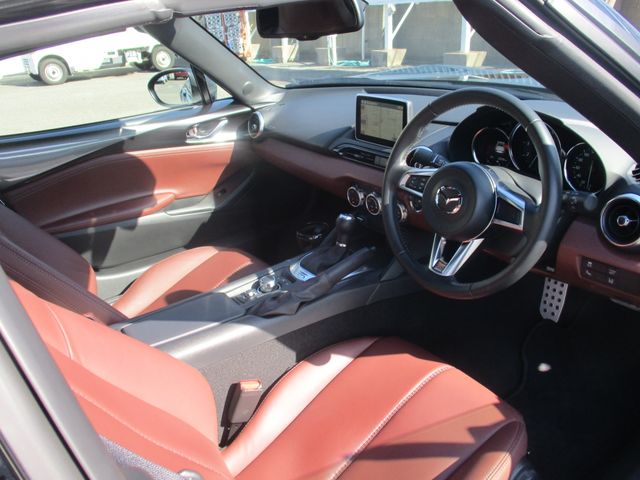 Mazda ROADSTER 2017-01 27016-1