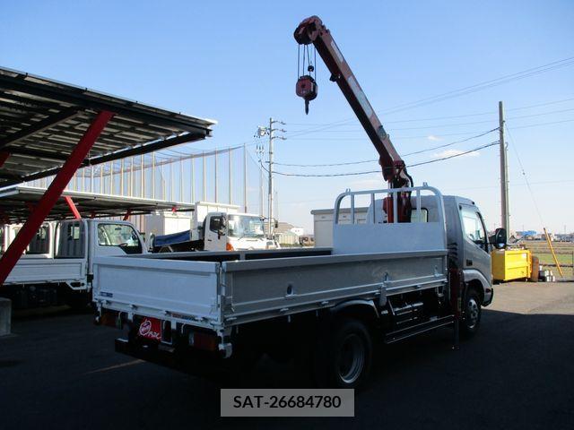 Hino DUTRO 2014-11 208800-1