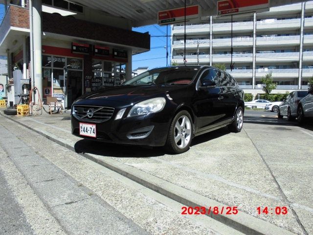 Volvo V60 2012-12 11391-2