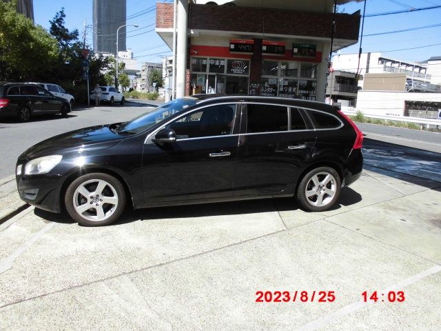 Volvo V60 2012-12 11391-3