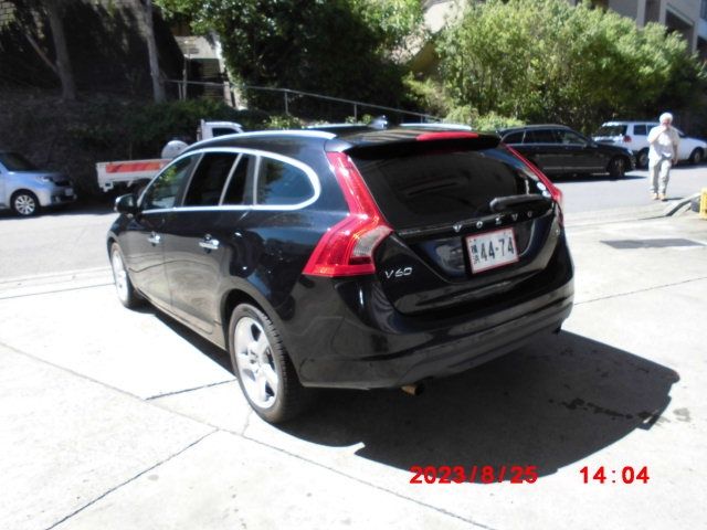 Volvo V60 2012-12 11391-4