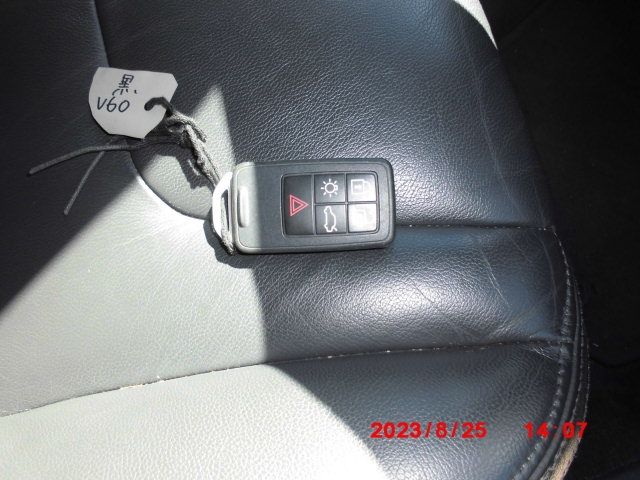 Volvo V60 2012-12 11391-16