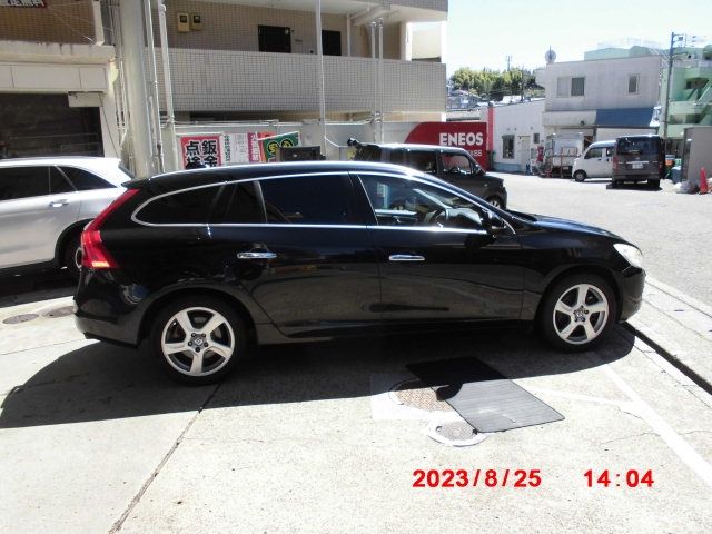 Volvo V60 2012-12 11391-7