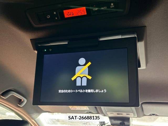 Toyota VOXY 2021-05 321683-2