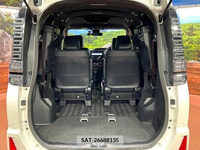 Toyota VOXY 2021-05 321683-10