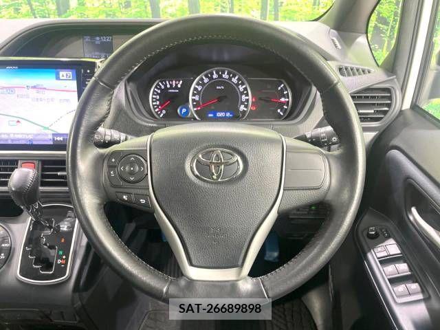 Toyota VOXY 2014-08 321425-11